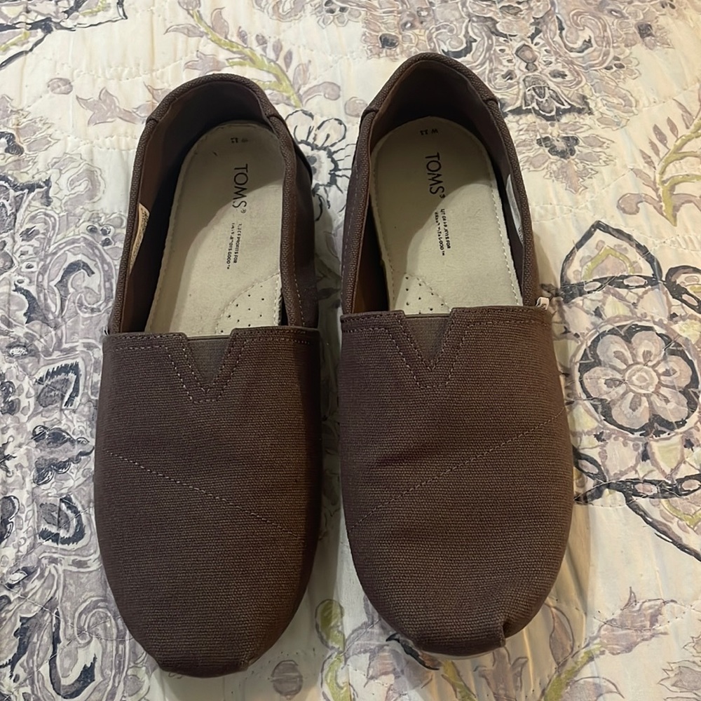TOMS Woman’s Classic Alpargata Slip-On Shoe Gray/Brown